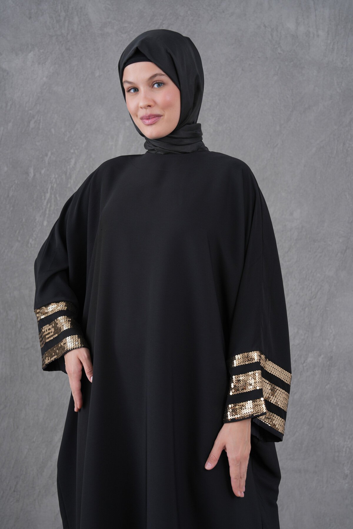 Gold Sequin-Sleeve Striped Modest Abaya - Black - Fzd Filizzade