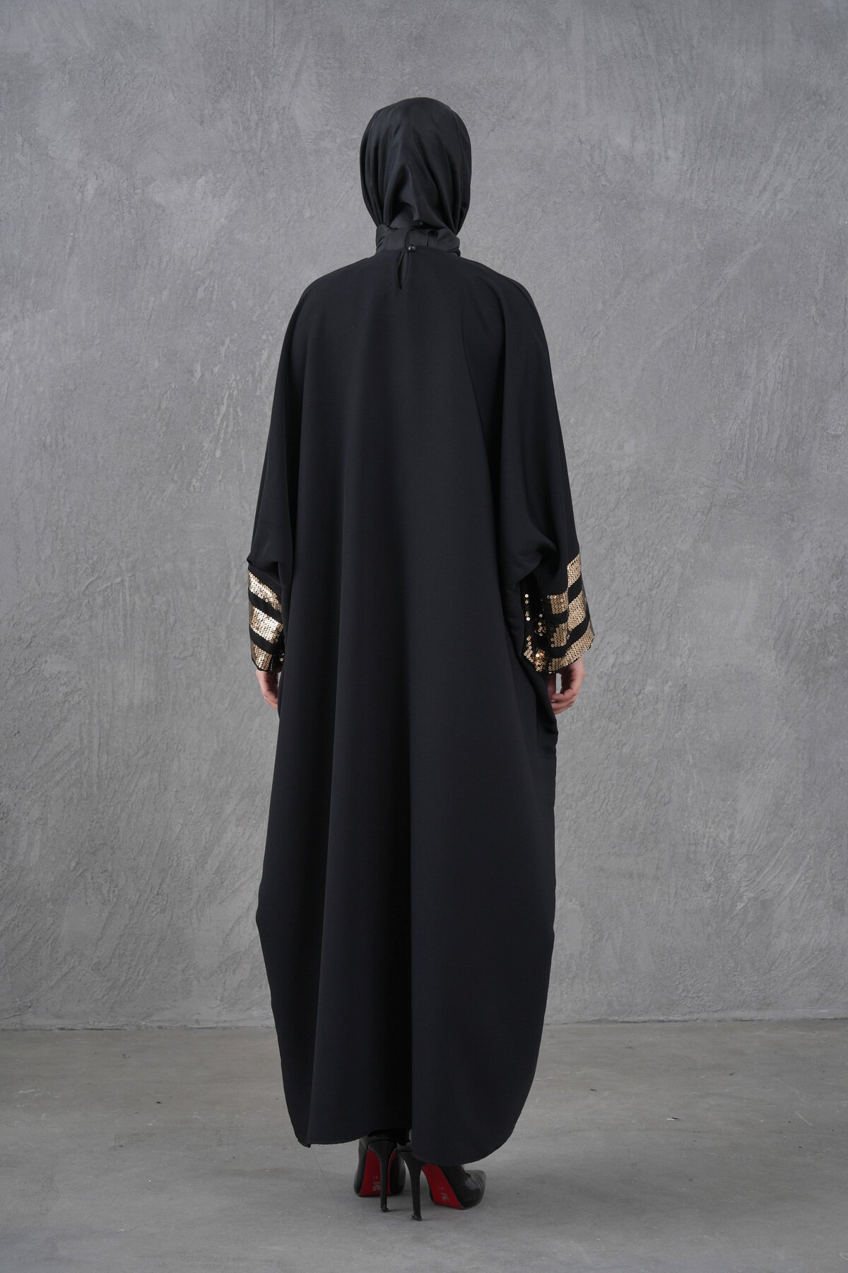 Gold Sequin-Sleeve Striped Modest Abaya - Black - Fzd Filizzade