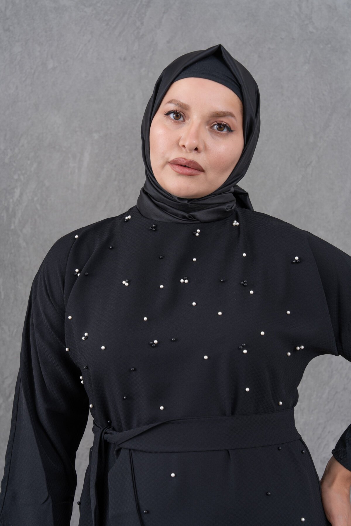 Belted Pearl-Detailed Evening Dress - Black - Fzd Filizzade