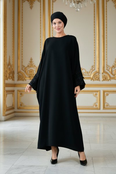 Plus Size Tassel-Sleeve Abaya - Black