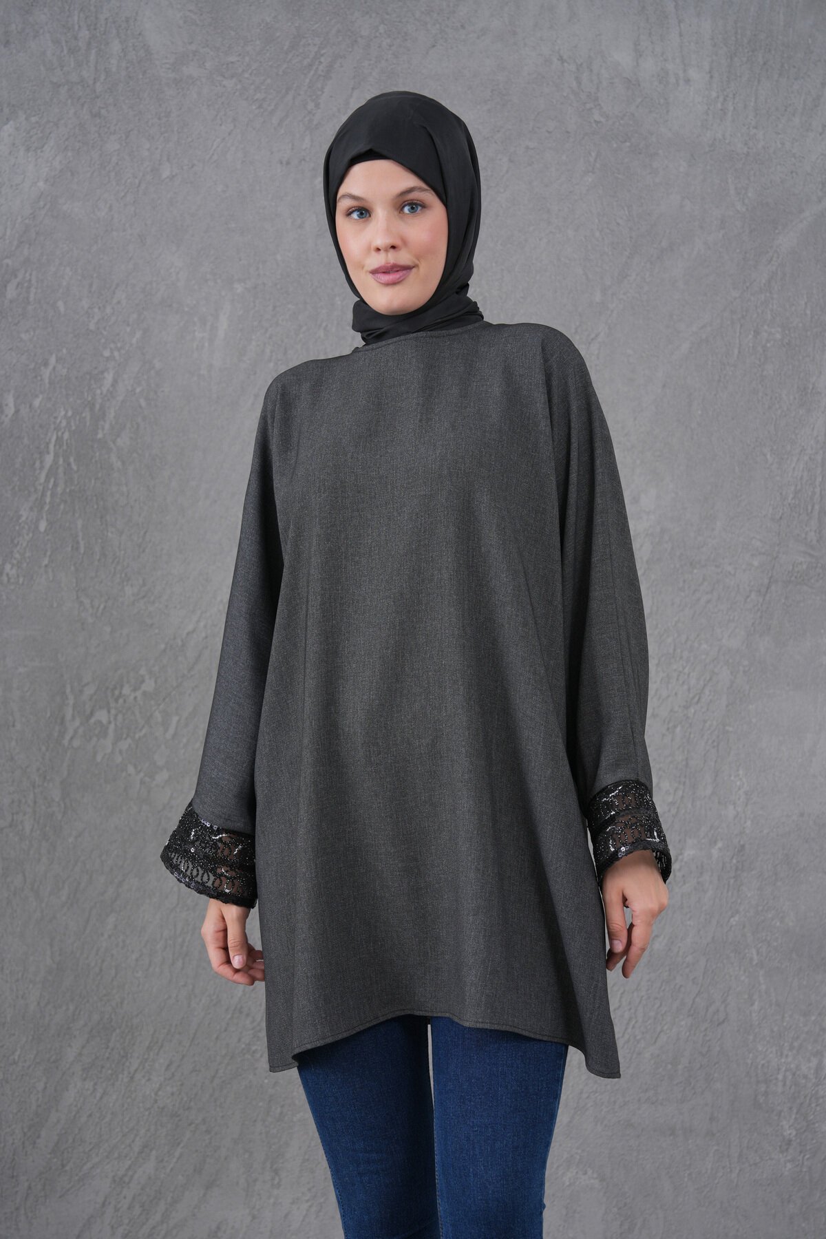 Loose-Fit Cuff Accessory Detail Tunic - Anthracite Black - Tuncay