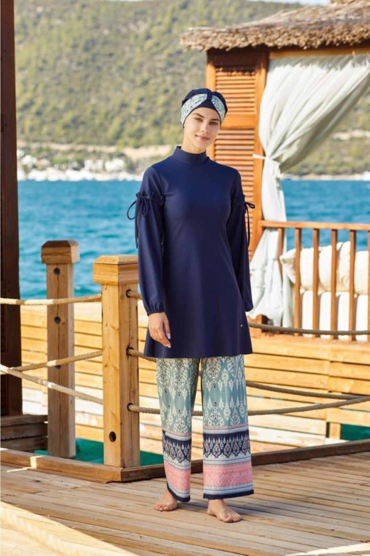 Koyu Lacivert Likralı Tam Kapalı Mayo - Adasea