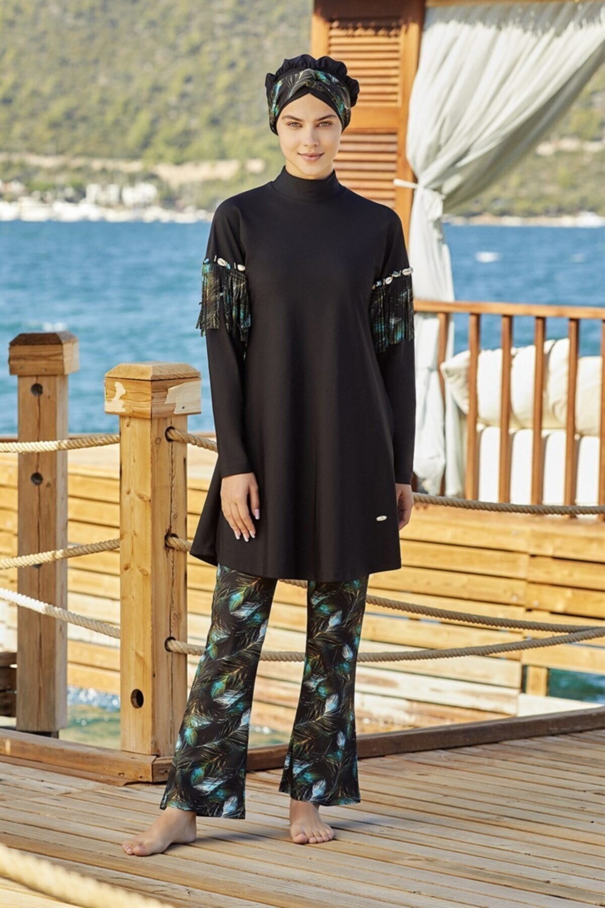 Siyah Likralı Tam Kapalı Mayo - Adasea