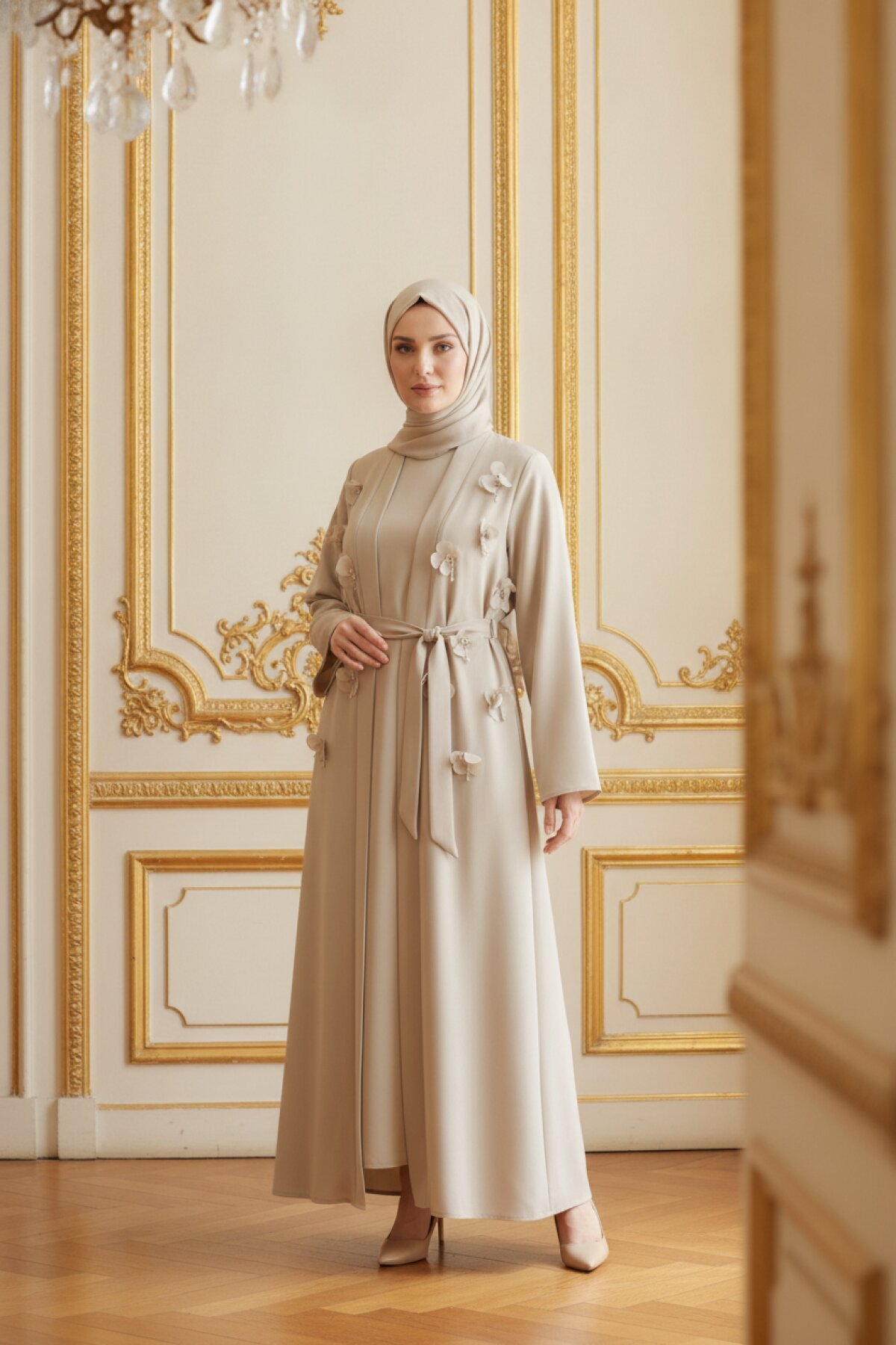 فرابة لون بيج بنقشة الورد - Beyza