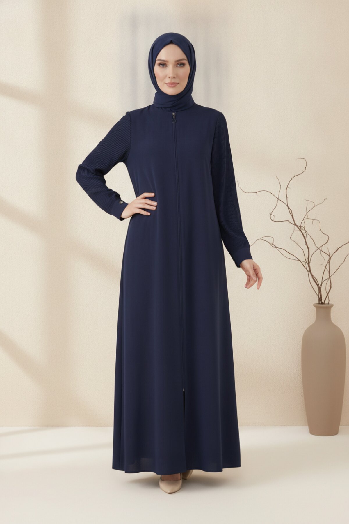فرجة كحلي بطيات صغيرة - Beyza