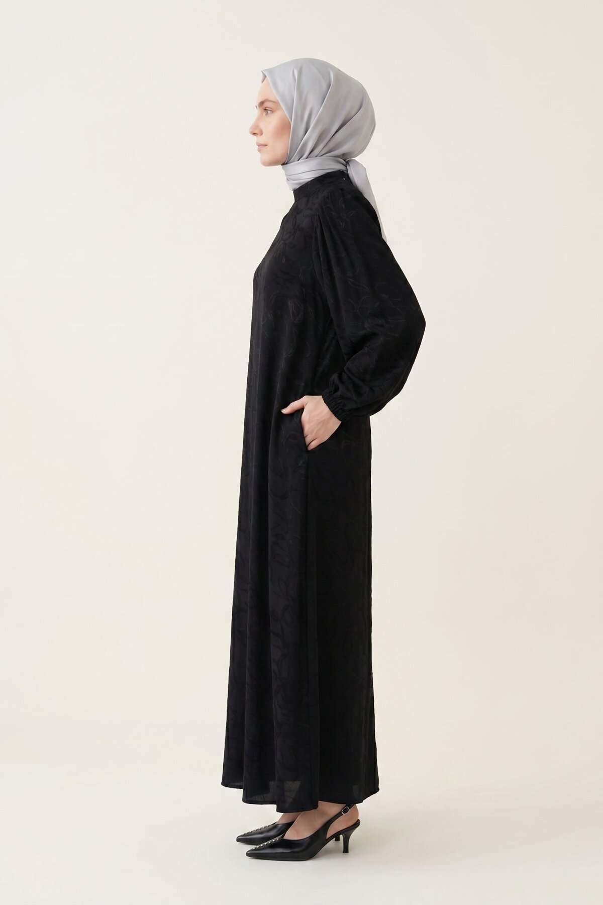 Siyah Desenli Elbise - Beyza