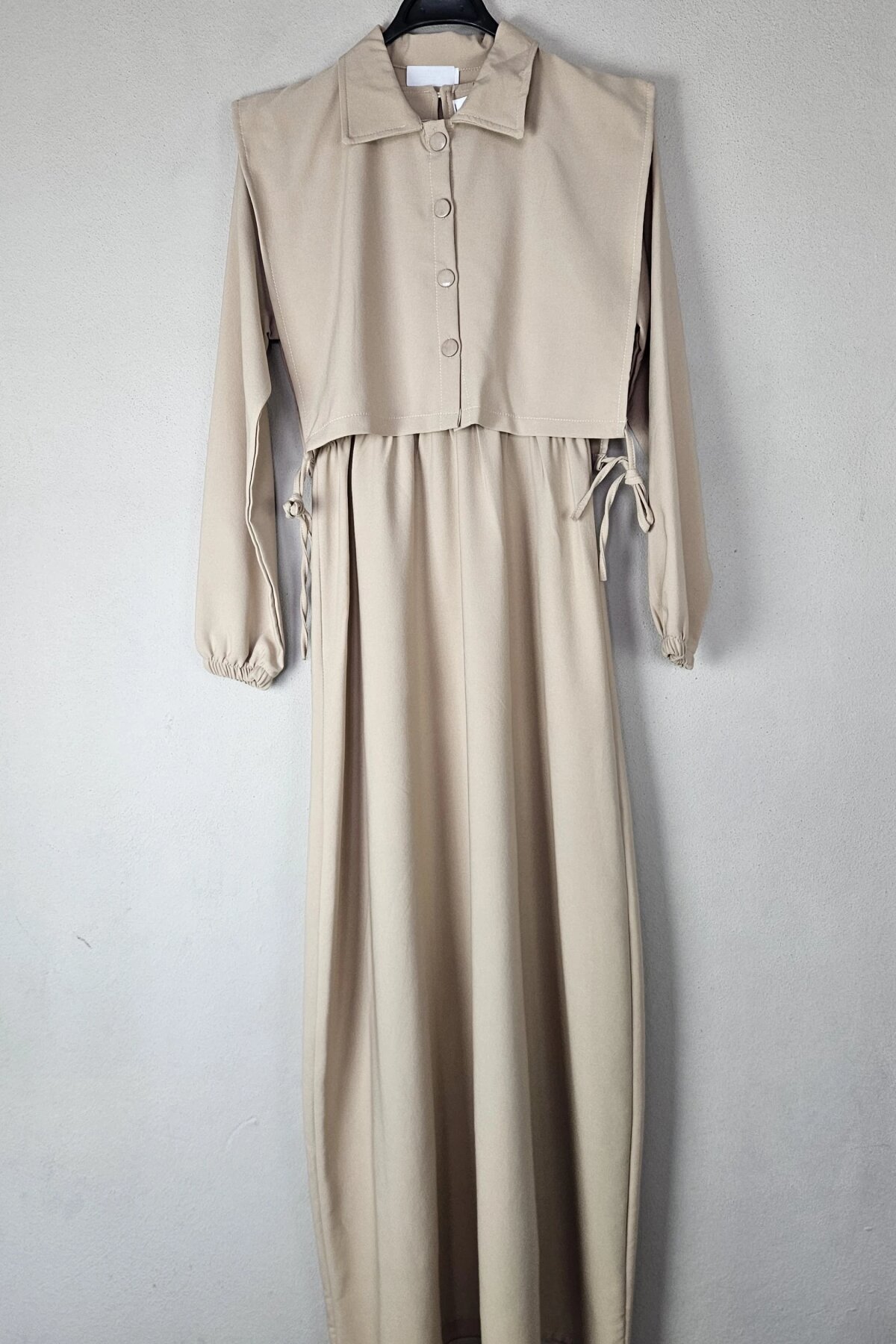 Bej Kat Detaylı Elbise - Dimar Butik