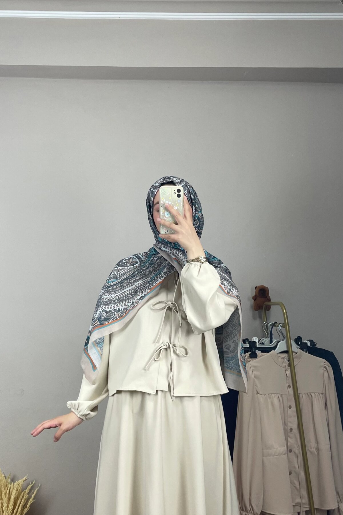 Two-Piece Rope-Detail Skirt Set - Beige and Emerald Green - Dimar Butik