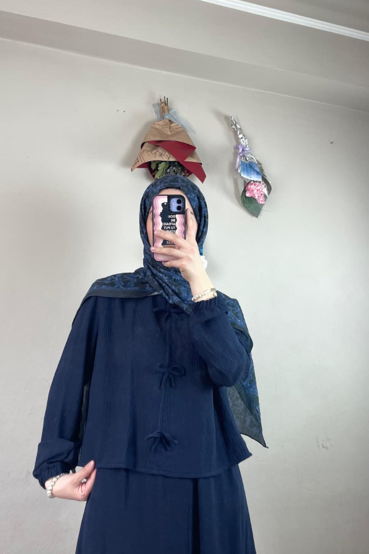 طقم قطعتين كحلي بتفاصيل فيونكة - Dimar Butik