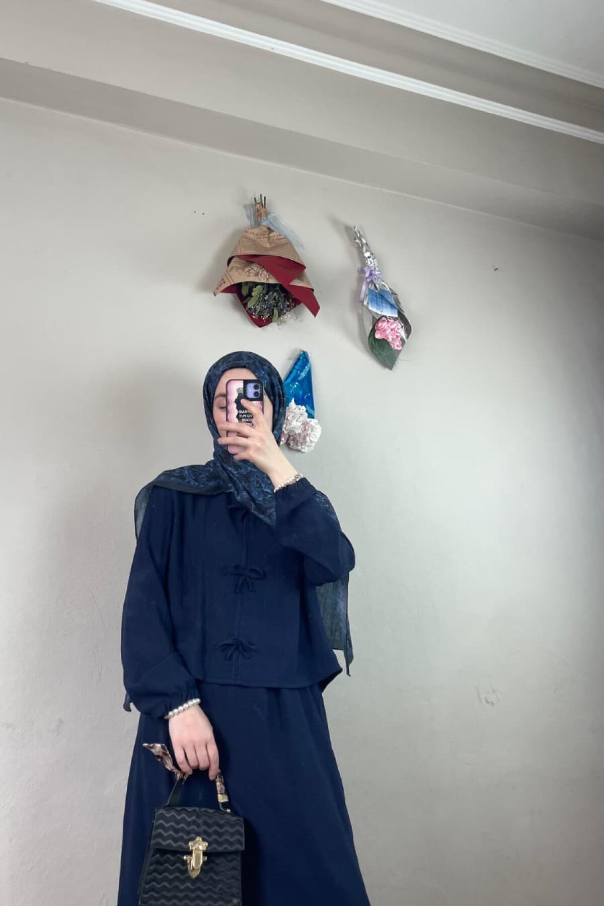 طقم قطعتين كحلي بتفاصيل فيونكة - Dimar Butik