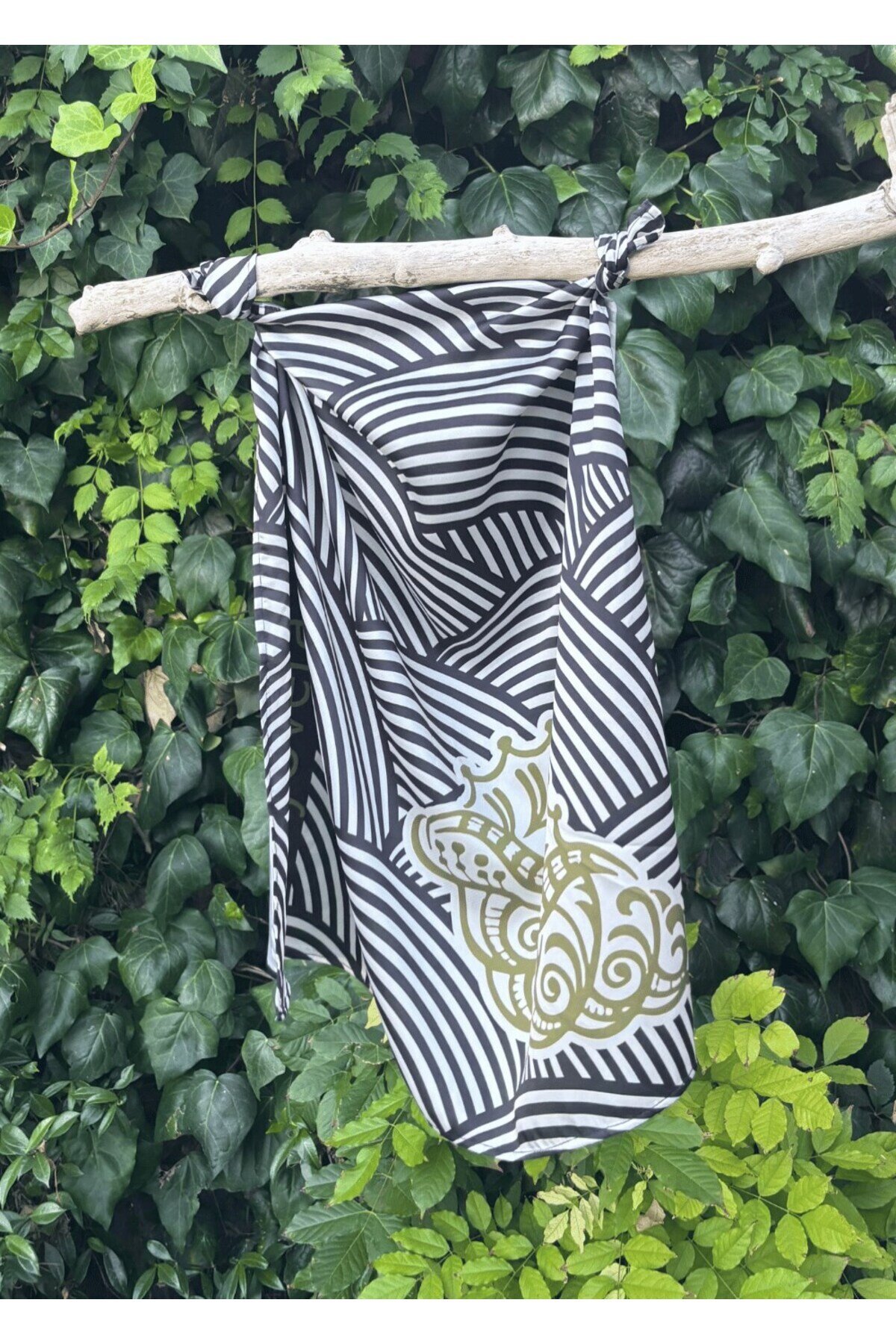 Siyah Deniz Kabuğu Desenli Bandana Eşarp Bone - Mayovera