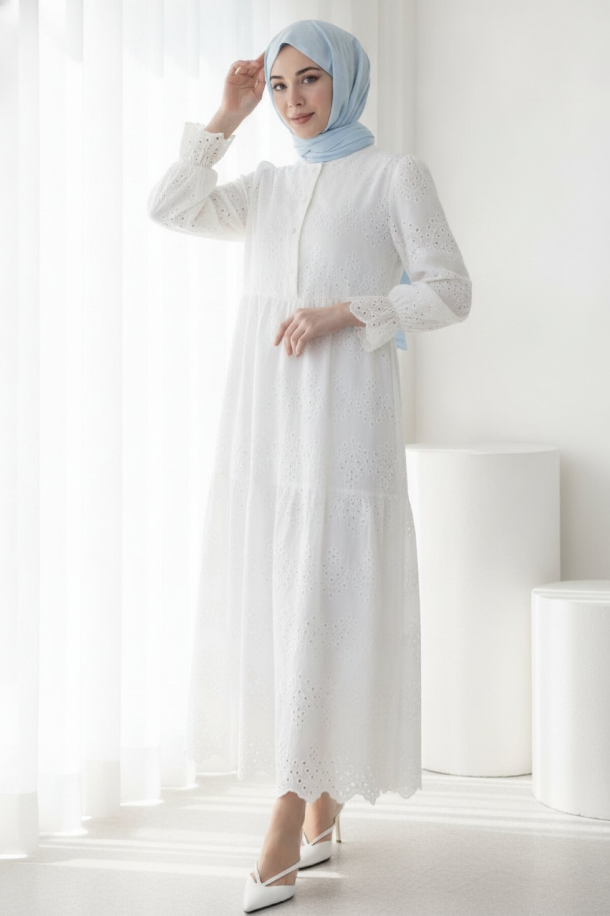 Broderie Anglaise Lace Dress - White - Shirosa