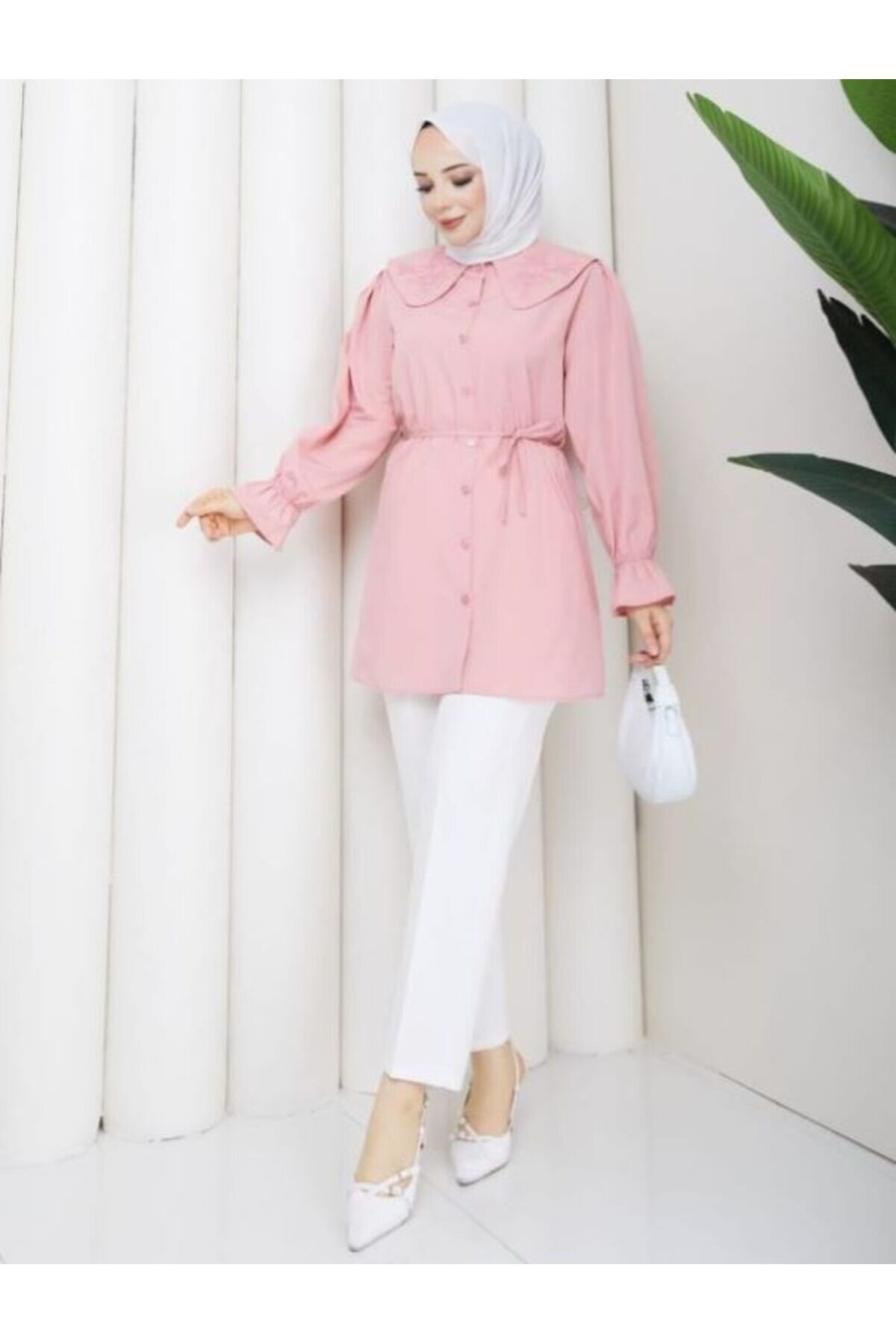 Pembe Bebe Yakalı İşlemeli Tunik - Shirosa