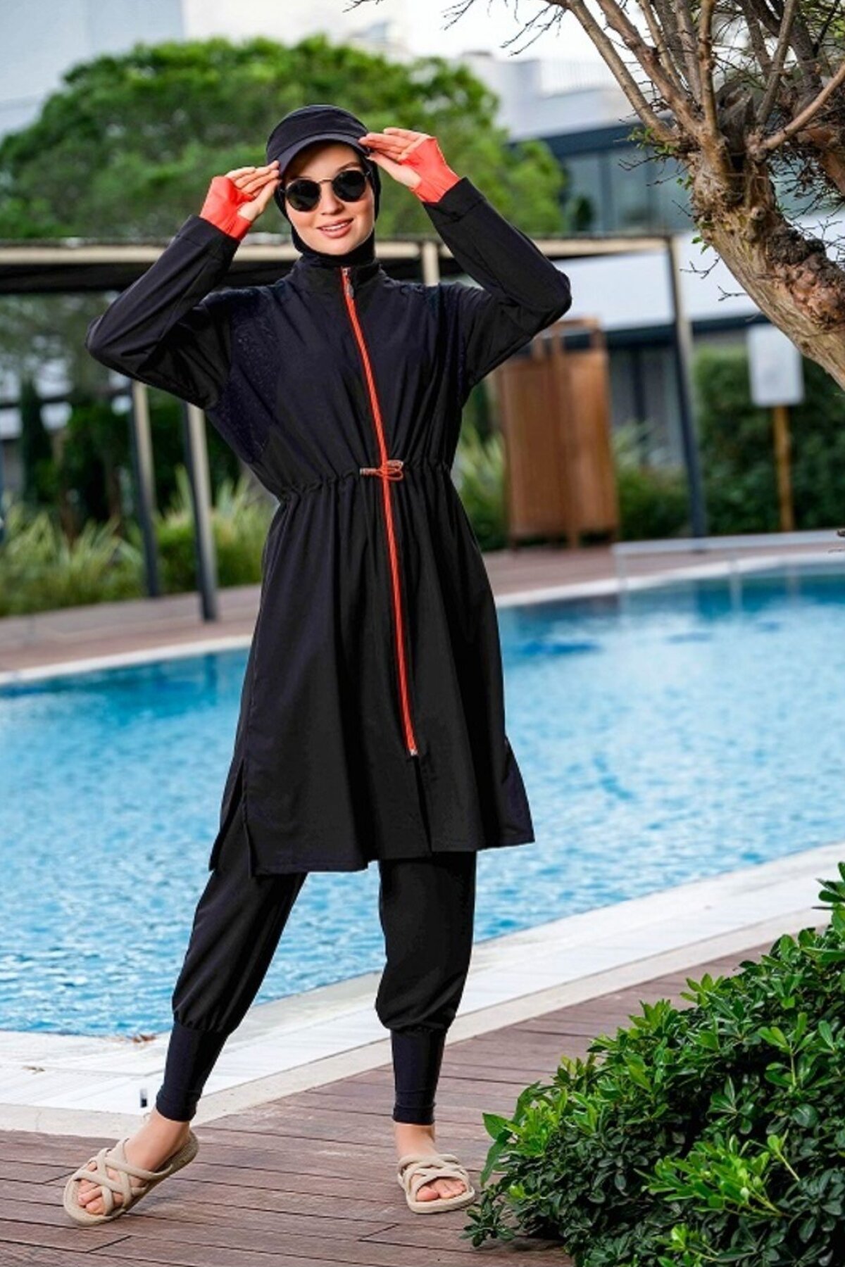 Siyah Spor Tam Kapalı Mayo - Tesmay