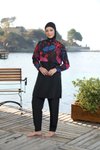 Siyah Dijital Desenli Tam Kapalı Croplu Mayo