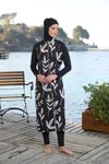 Siyah Yaprak Desenli Fermuarlı Tam Kapalı Mayo