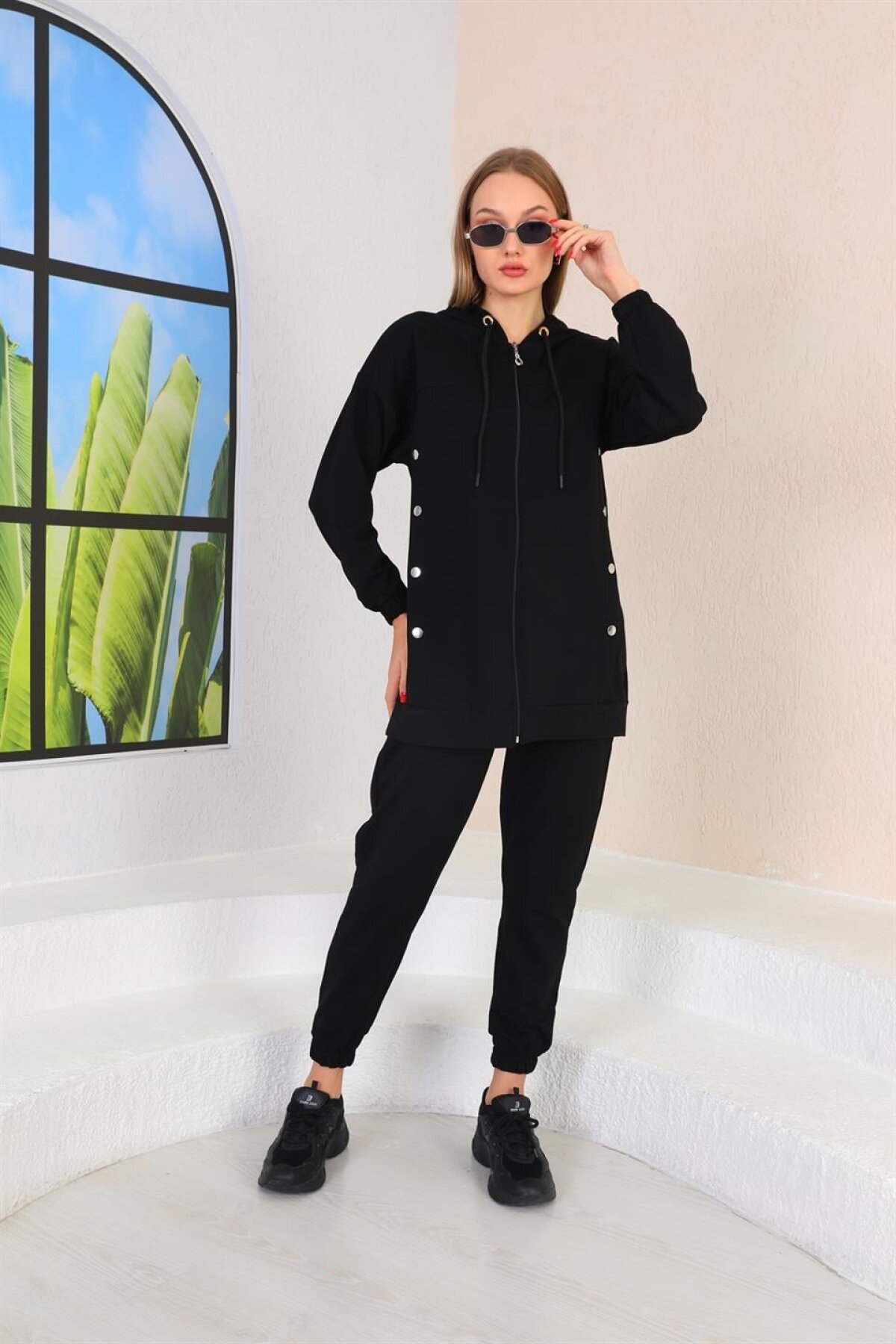 Sporty Side-Snap Tracksuit - Black - Westbound