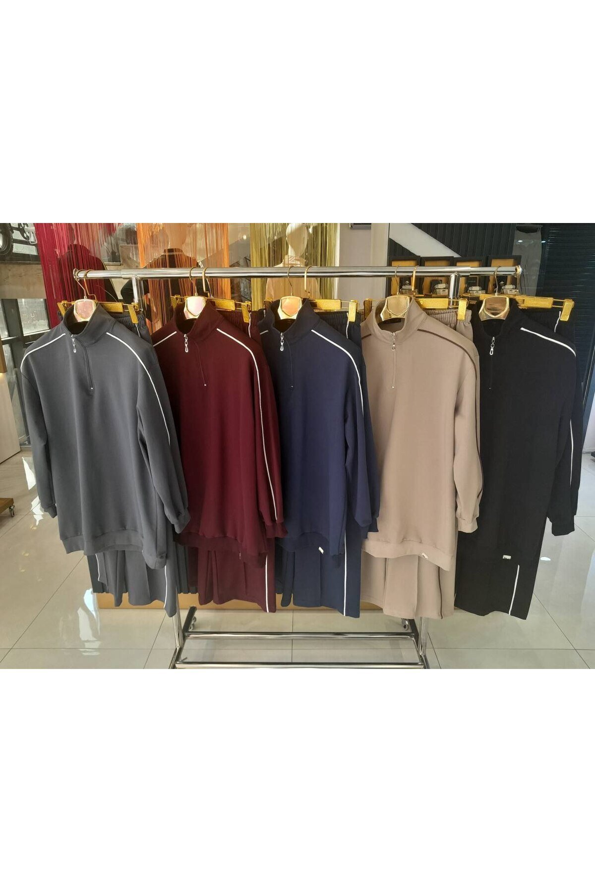 Zippered-Collar Two-Piece Tracksuit - Burgundy - Wovi
