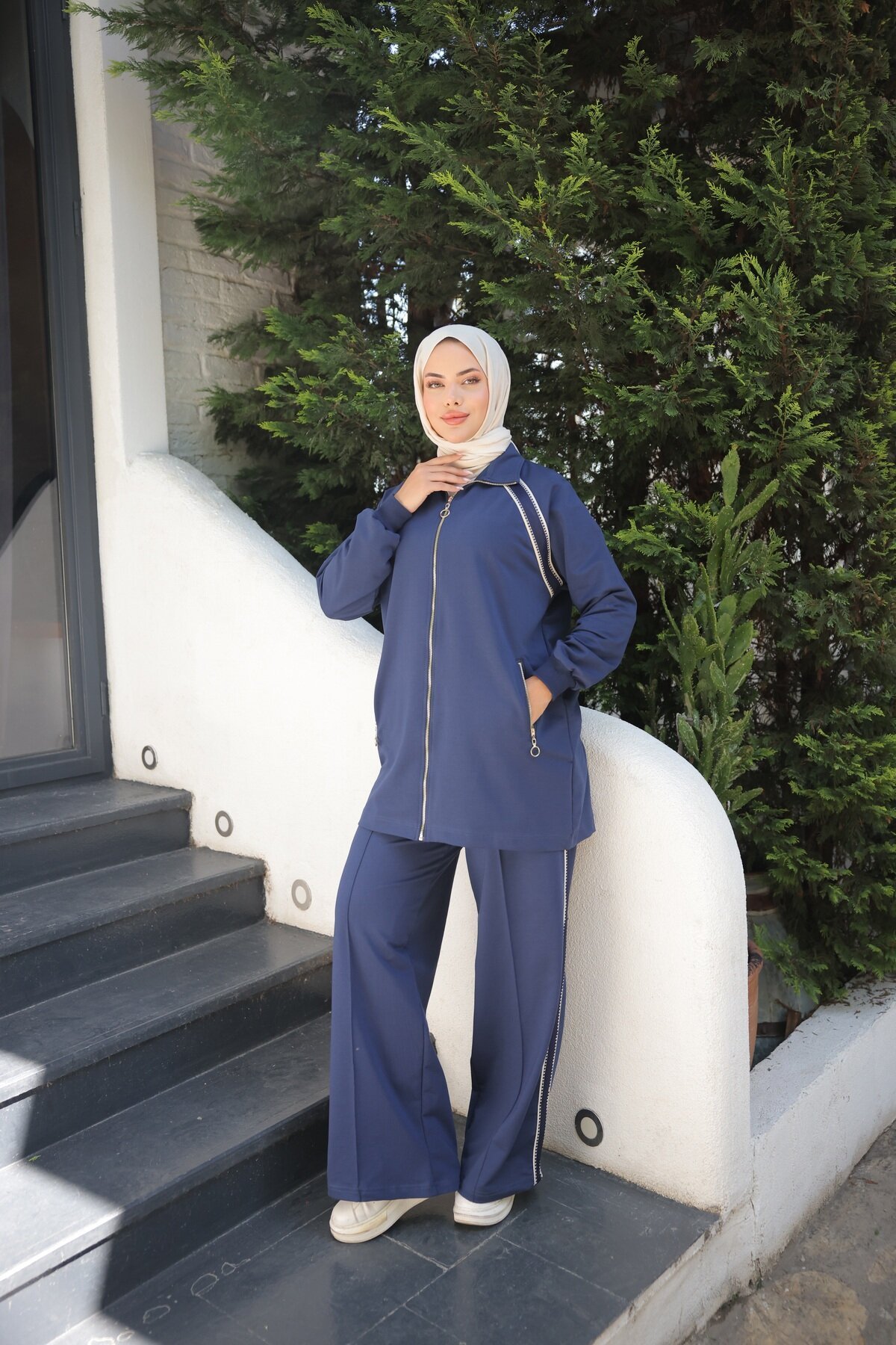 Zip-Neck Tracksuit Set - Indigo - Wovi