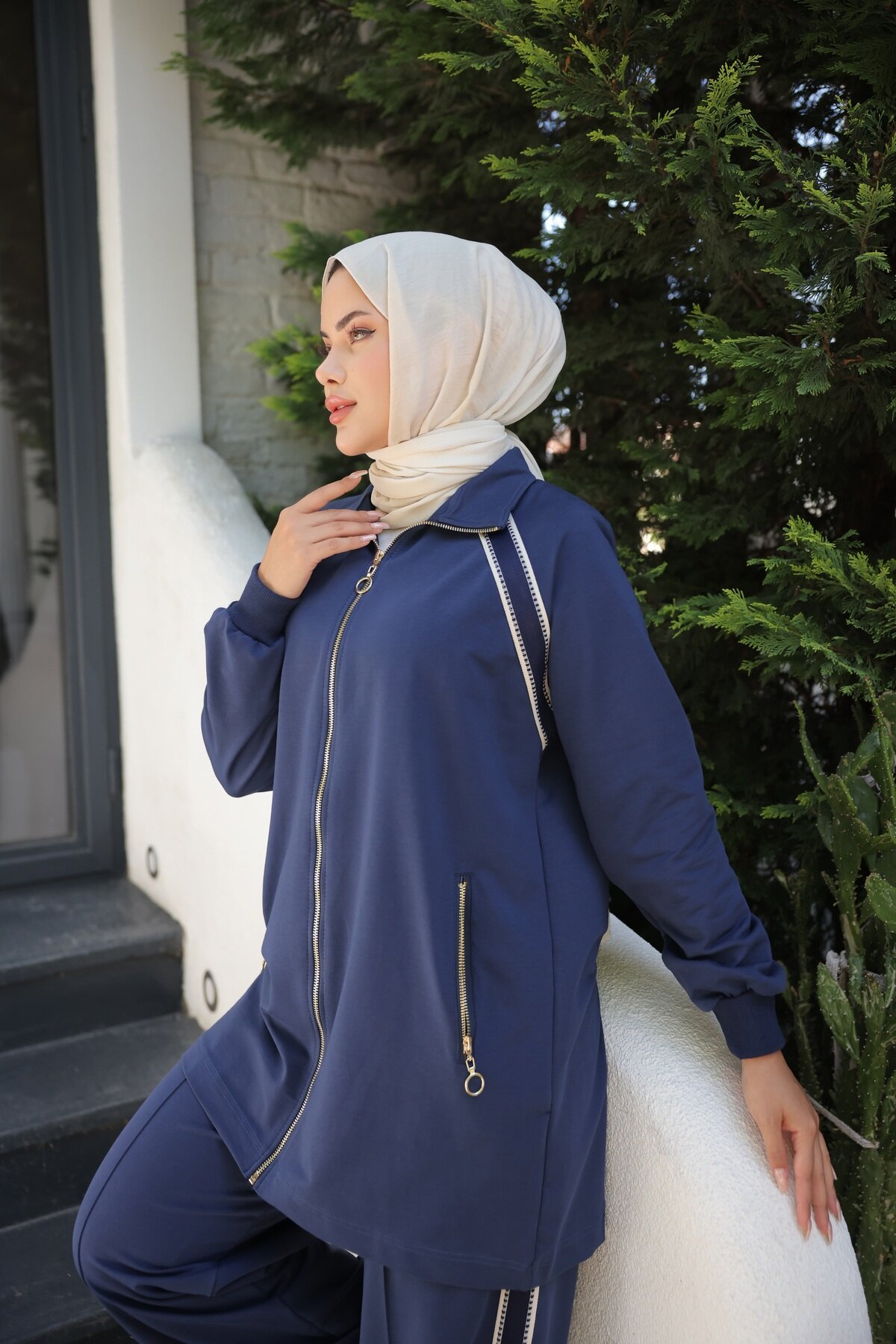 Zip-Neck Tracksuit Set - Indigo - Wovi