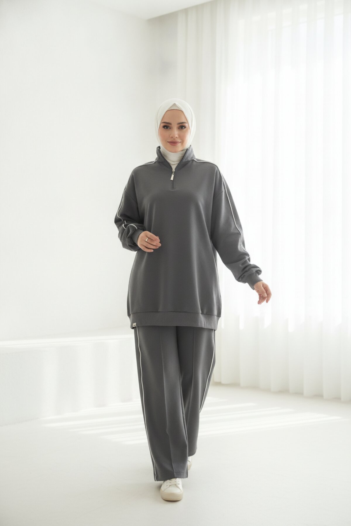 Zippered-Collar Modest Tracksuit Set - Anthracite - Wovi Moda