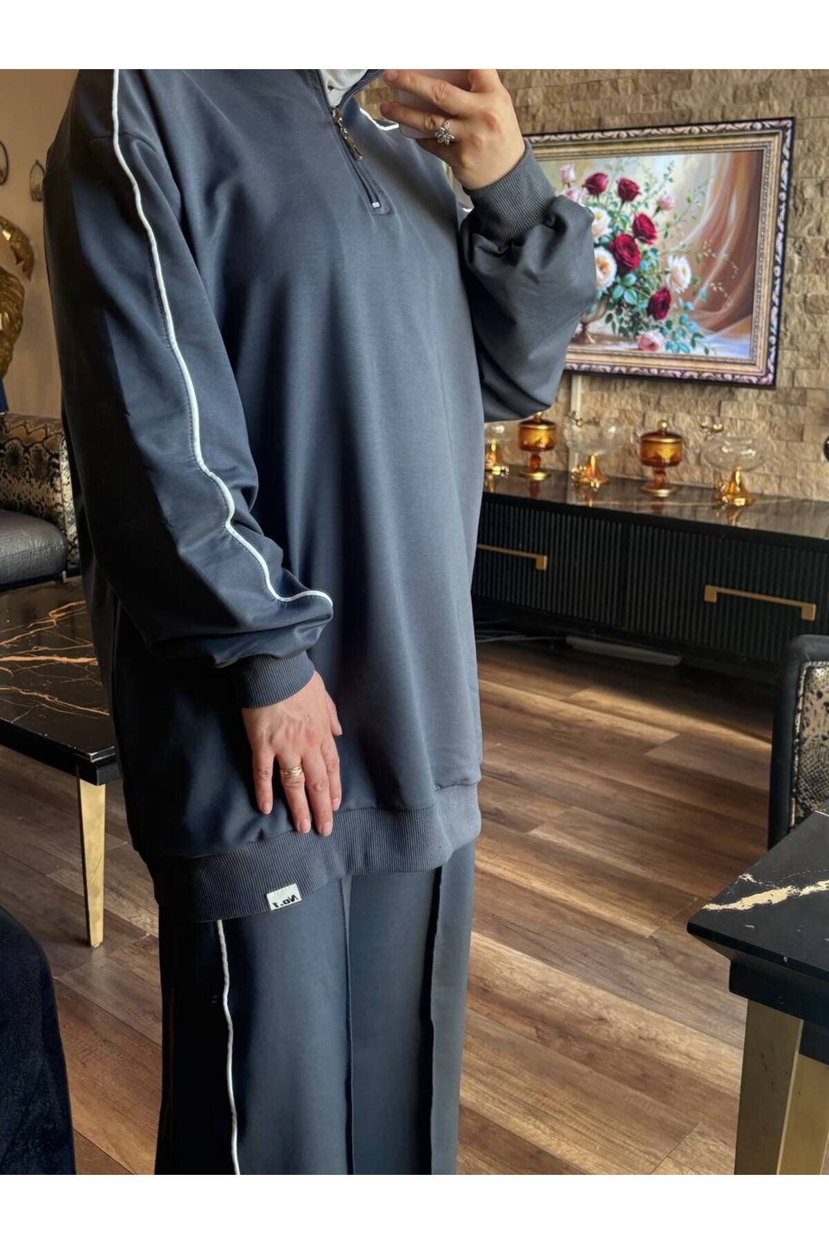 Zippered-Collar Modest Tracksuit Set - Anthracite - Wovi Moda