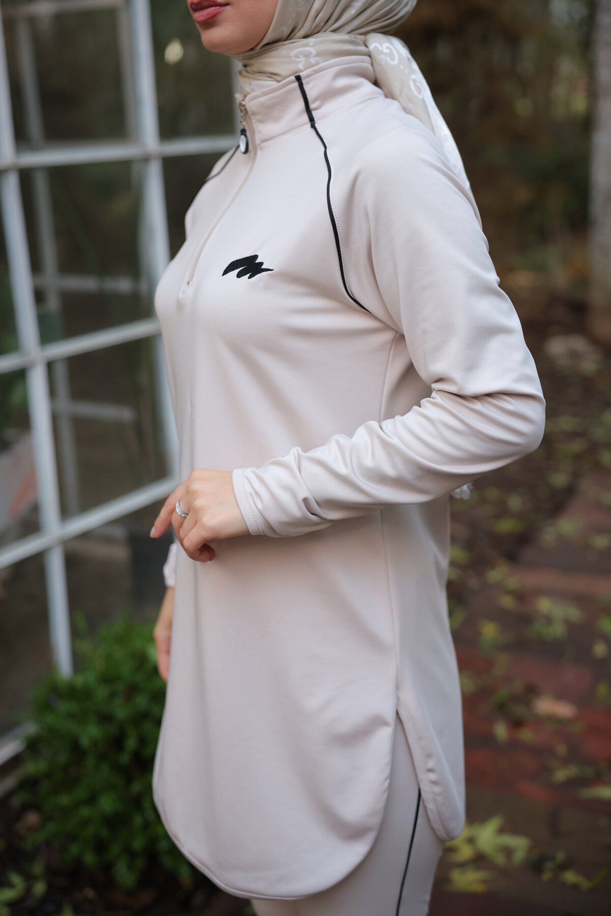 Scuba Jogger Zippered Tracksuit Set - Beige - Wovi Moda