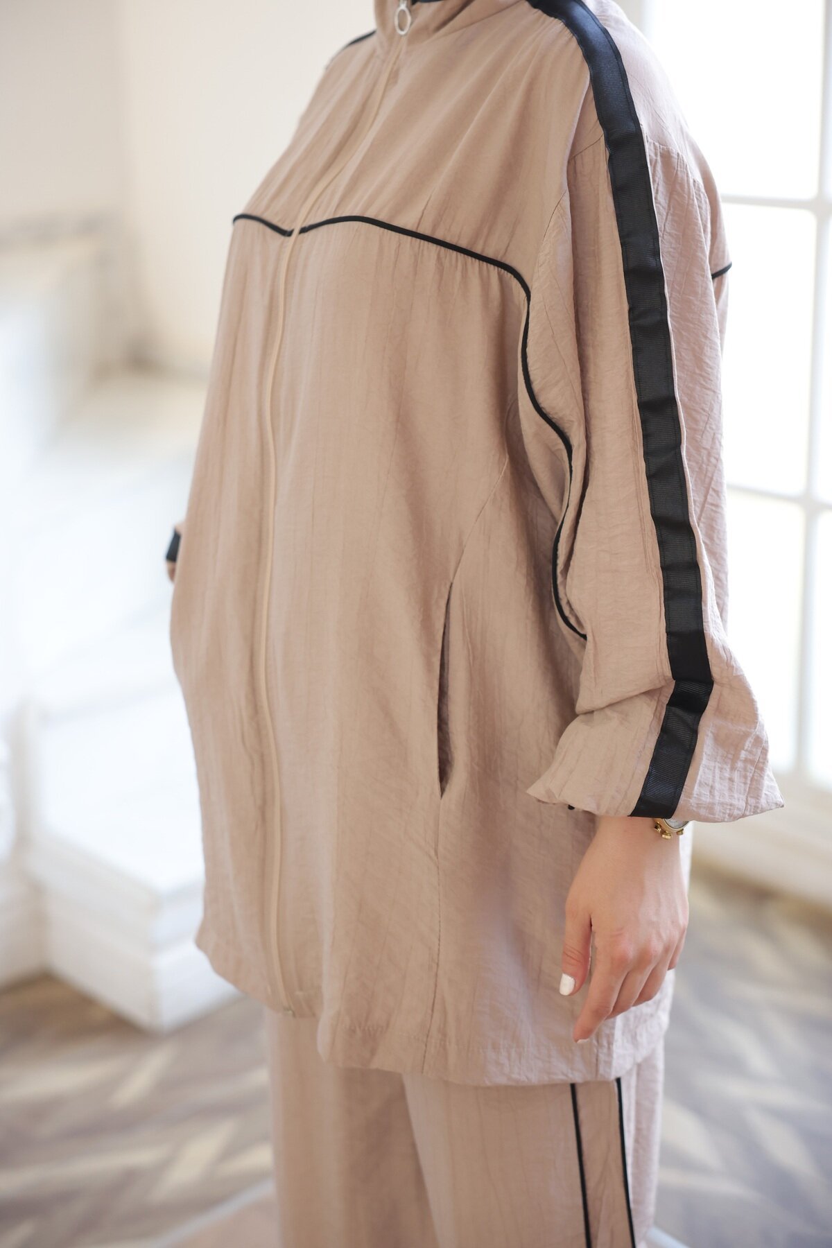 Bej Eşofman Takım - Wovi Moda