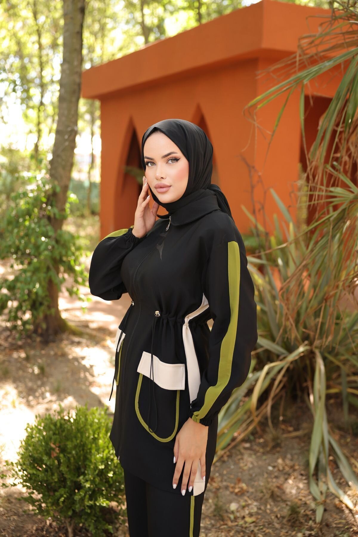 Black Tracksuit Set - Wovi Moda