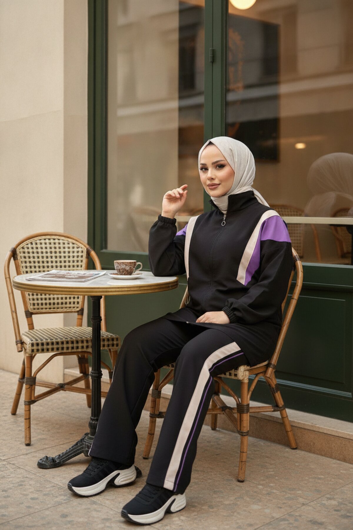 طقم محتشم قطعتين أسود - Wovi Moda
