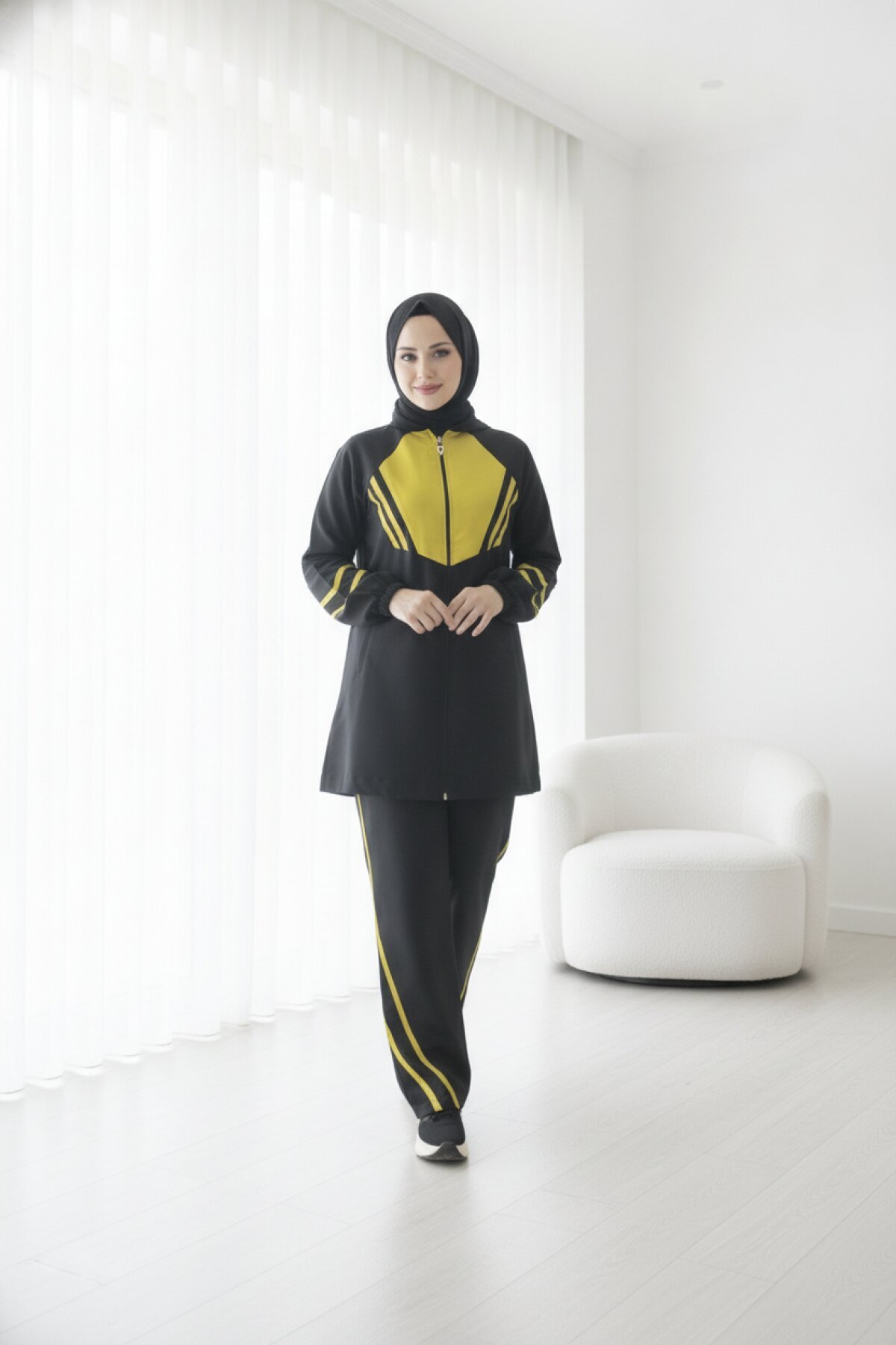 طقم محتشم قطعتين أسود - Wovi Moda