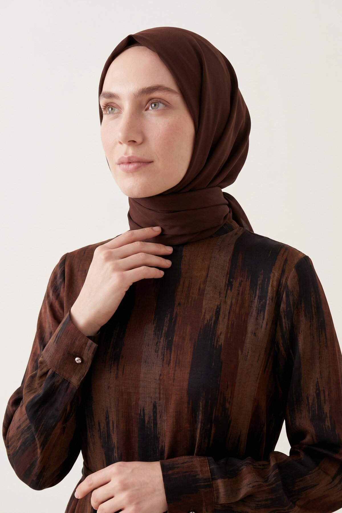 Kahverengi Desenli Cupra Elbise - Beyza