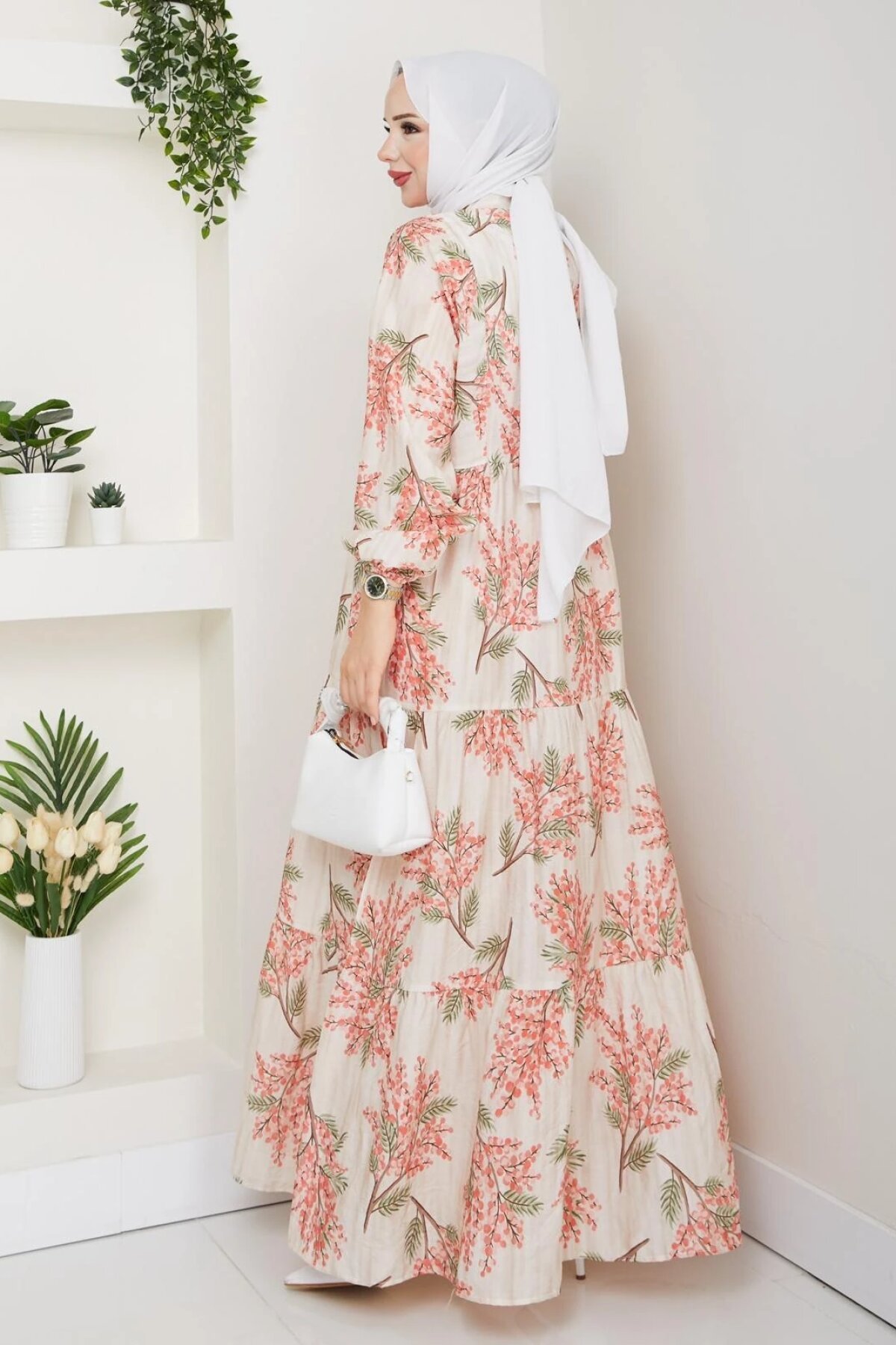 Pembe Çiçek Desenli Eteği Katlı Yarım Düğmeli Elbise - Dimar Butik