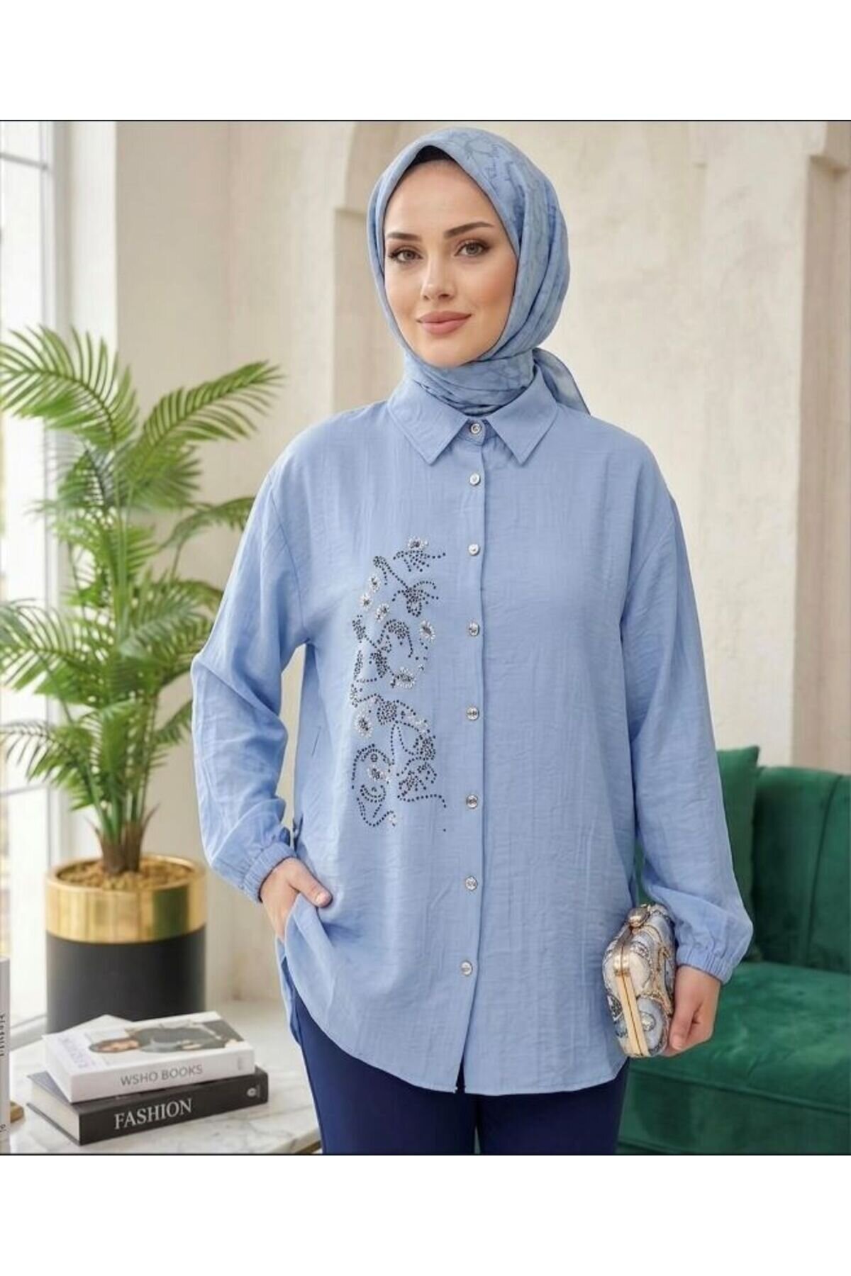 Mavi Taş Detaylı Tunik - Shirosa