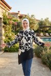 Siyah Rahat Kalıp Asimetrik Kesim Garnili Tunik
