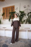 طقم رياضي لون بني