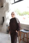 Kahverengi Şerit Detaylı Oversize Rahat Eşofman Takımı