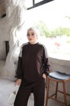 Kahverengi Şerit Detaylı Oversize Rahat Eşofman Takımı