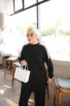 Siyah Şerit Detaylı Oversize Rahat Takım