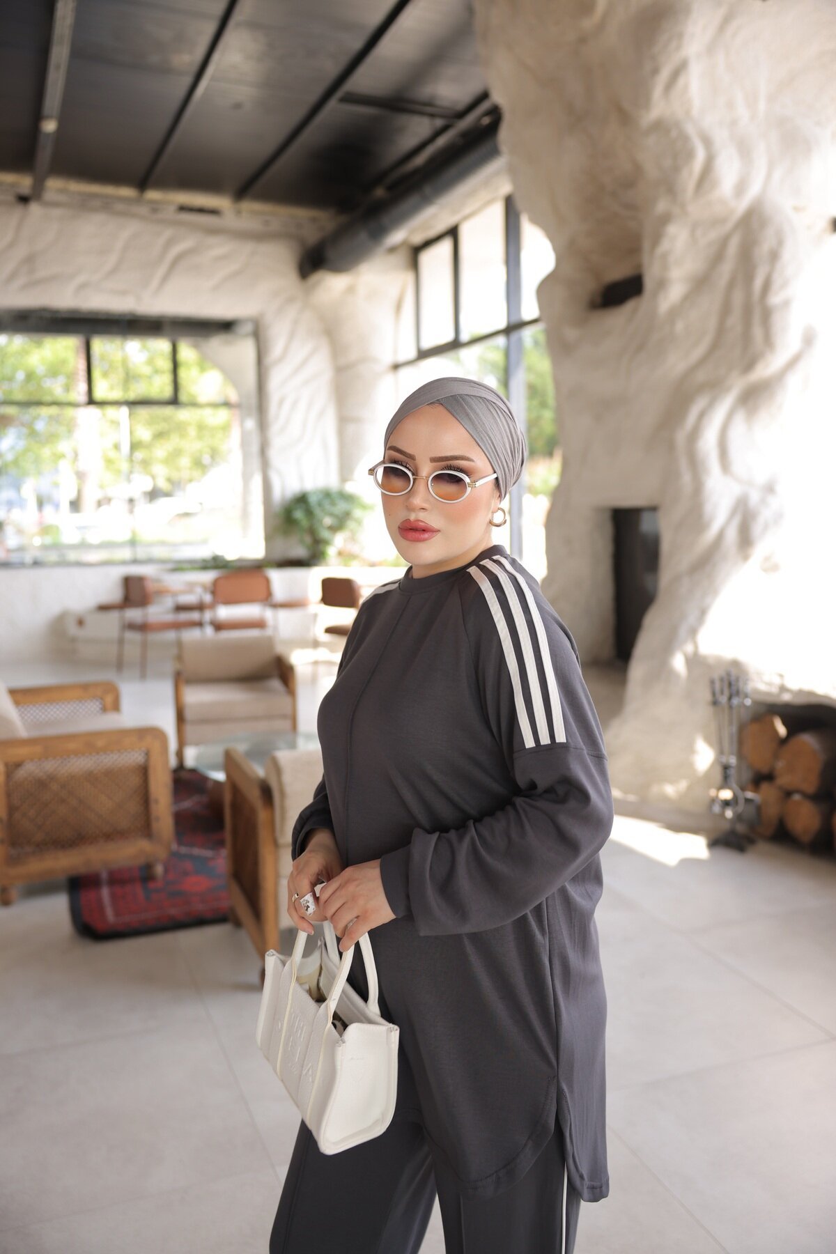 Antrasit Oversize Şerit Detaylı Rahat Takım - Wovi