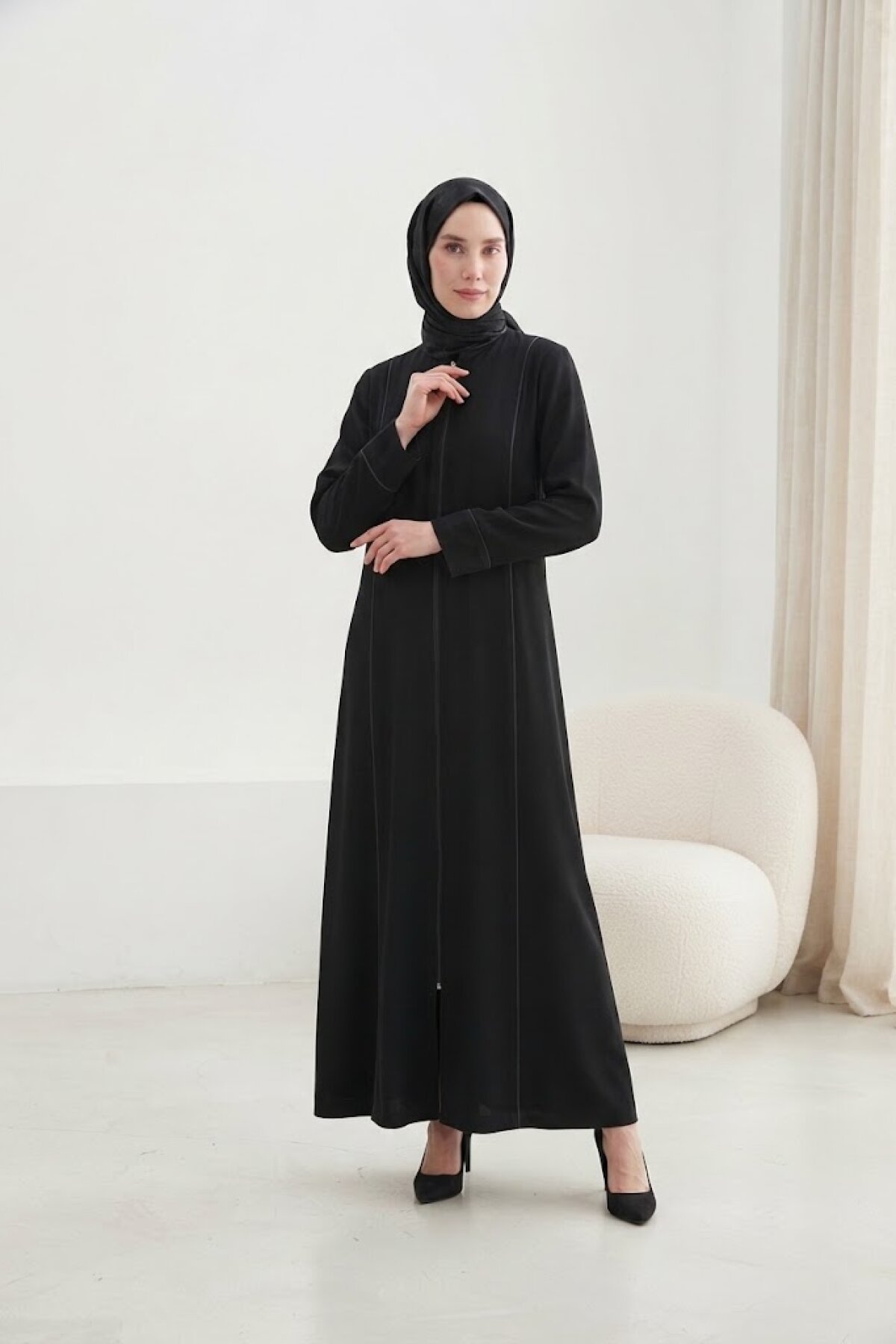 Piping Detail Abaya - Black - Beyza
