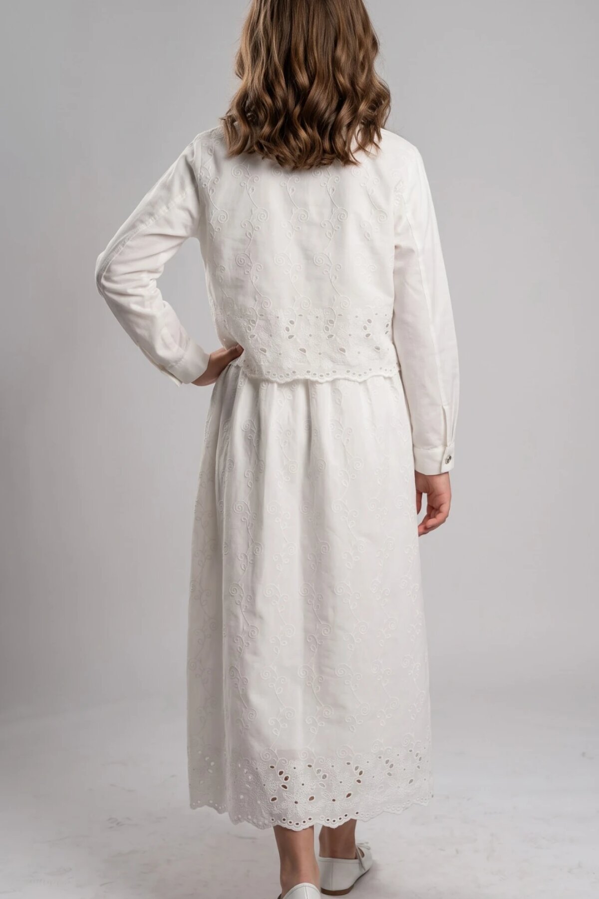 Full Shirt-Style Eyelet-Detailed Cotton Girls' Dress - White - Pafim Kids