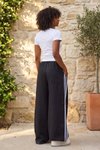 Siyah Bol Baggy Şerit Detaylı Pantolon