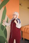 Bordo Şeritli Kapüşonlu Fermuarlı Takım