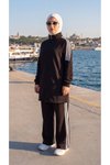 Siyah Şerit Detaylı Fermuarlı Eşofman Takım