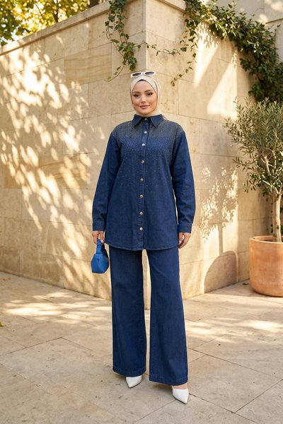 طقم محتشم جينز كحلي قماش ميرا مزين بالأحجار
