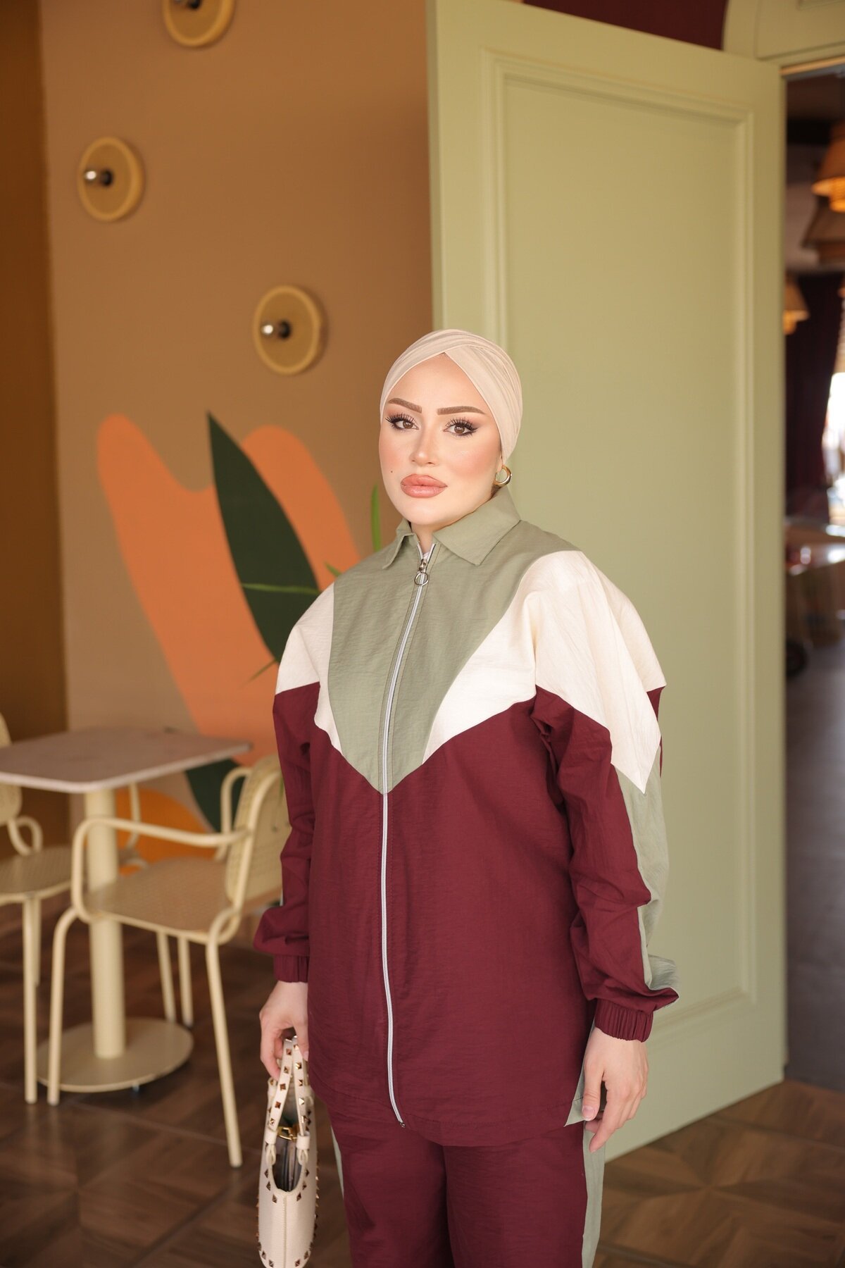 Bordo Rahat Kesim Fermuarlı Ceketli Şerit Detaylı Takım - Wovi Moda