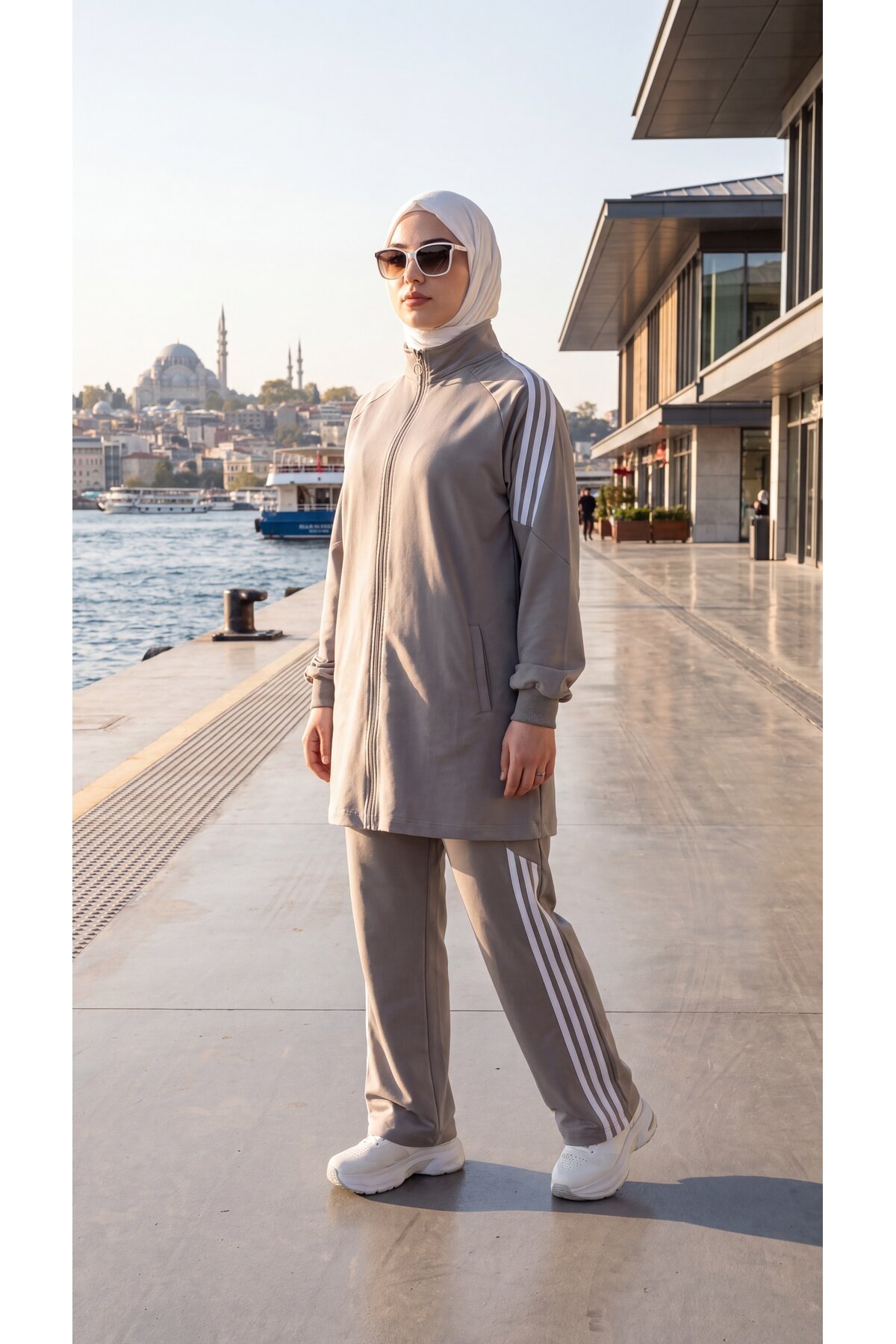 Gri Şerit Detaylı Fermuarlı Eşofman Takım - Wovi Moda