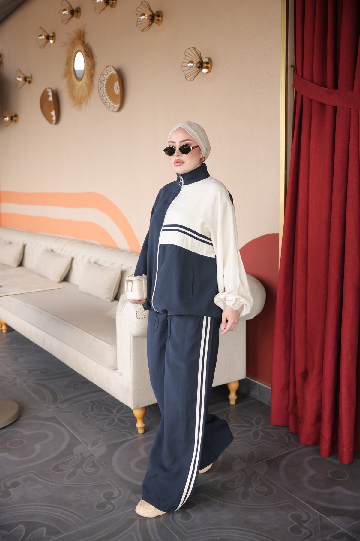 Lacivert Krem Renk Bloklu Fermuarlı Eşofman Takım - Wovi Moda