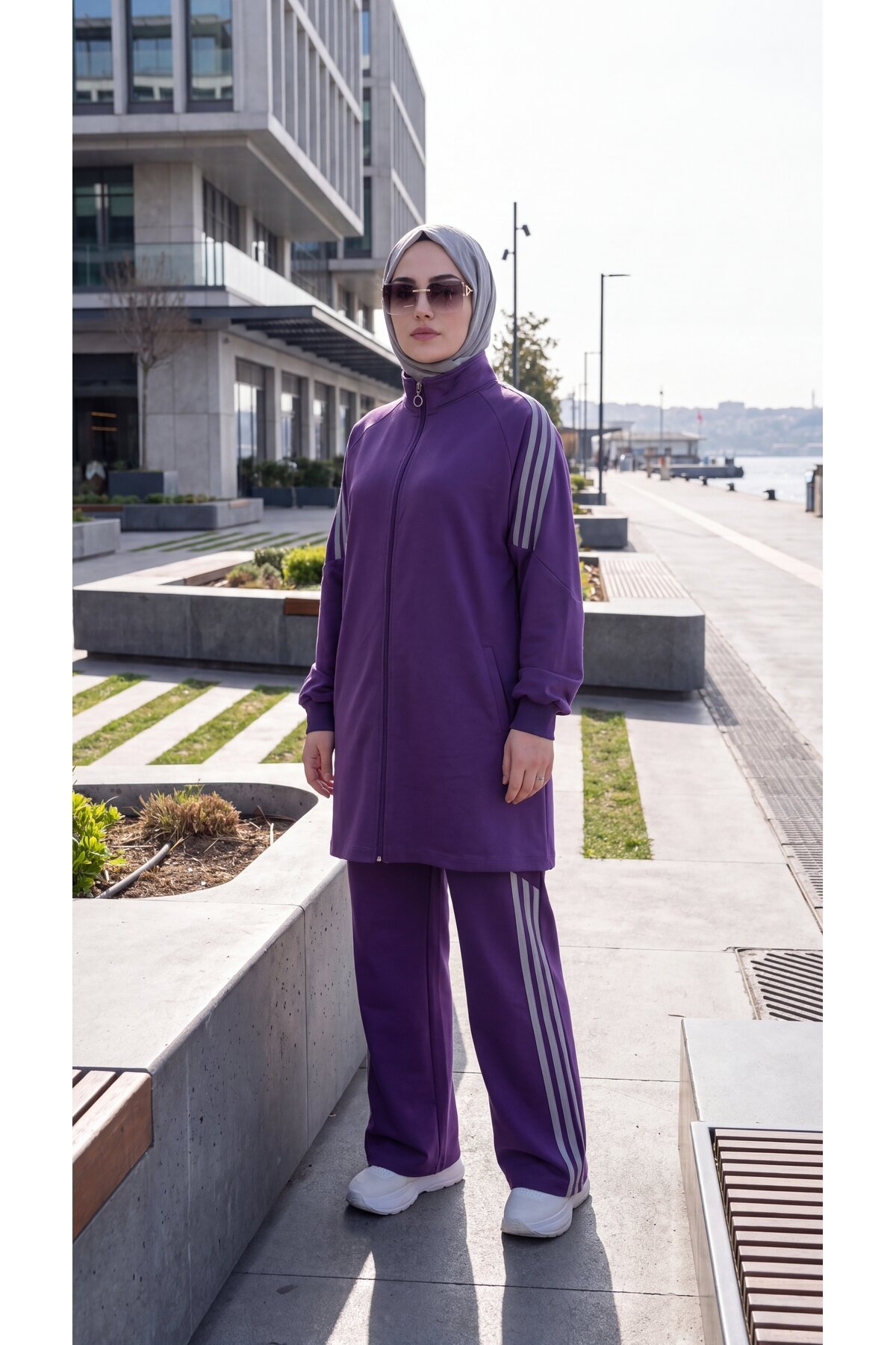 Mor Şerit Detaylı Fermuarlı Eşofman Takımı - Wovi Moda